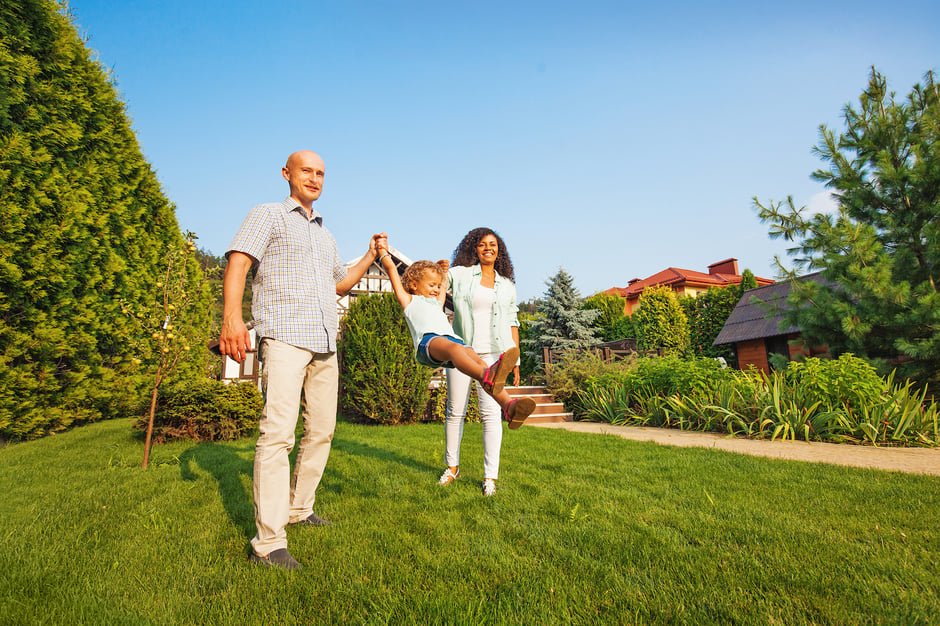 family-lawn-3